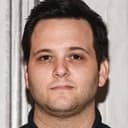 Derek DelGaudio als Self