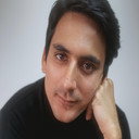 Faizan Khan als Javed