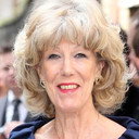 Sue Nicholls als Big Brenda