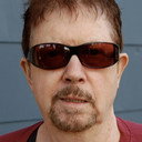 Tom Robbins als Pesky Weber