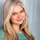 McKenna Sissons als Sunny