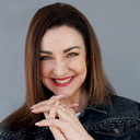 Heidi Mollentze als Isabel van den Berg