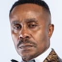 Vusi Kunene als Major Moses Owiti