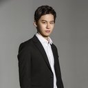 Park Chul Hyeon als Blondie