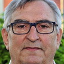 Jacques Borderie als Mr. Borderie, plant manager