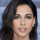 Naomi Scott als Jasmine