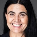 Catalina López als Tia Toña
