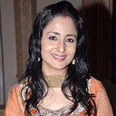 Lata Sabharwal als Radhika and Chandrika's Mother