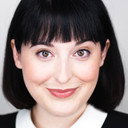 Alyssa Abraham als New Mother