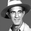 Sol Gorss als Gus (uncredited)