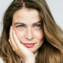 Isabelle Barth als Chloé