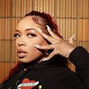 Elle Breaunna als Amina
