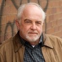 Larry John Meyers als Dr. Pritchard