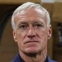 Didier Deschamps als Self (captain)