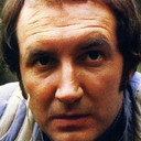 Michael Keating als Vila Restal