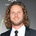 Jono Bennett als Self
