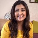 Juhi Parmar als News Reporter