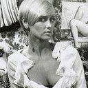 Jacqueline Mille als Simone, Laurent's mother