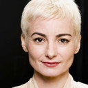 Bronwen Booth als Mercedes