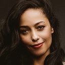 Meta Golding als Female Counsel