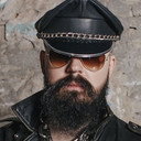 Dom of Pigland als Self