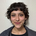Victoria Martins als Kacey