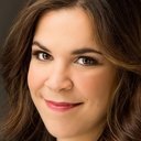 Lindsay Mendez als Naomi