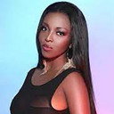Yvonne Okoro als Angela Adeyemi