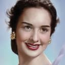 Gloria Romero als Mrs. Montaire