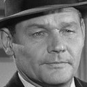 Leo Gordon als Jones