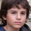 Kerian Mayan als Peter