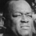 Bob Howard als Sergeant Sprague