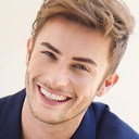 Maicon Santini als Shirley