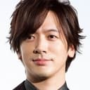 DAIGO als Chitoge's bodyguard