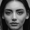 Özge Törer als Bala Hatun
