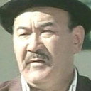 Mukhtar Otebayev als Brigadeer