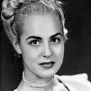 Anita Lhoest als Joan Martindale