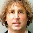 Russell Becker als Extra - Screenwriter at Internet Cafe