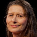 Mary Sarre als Áhkku