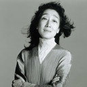 Mitsuko Uchida als Piano