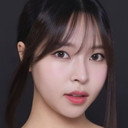 Mei Zhang als Emi / TRAiNEE 01