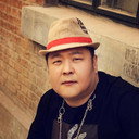 Luo Jia als Chef Wang