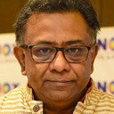 Kamaleswar Mukherjee als Akhilesh