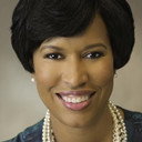 Muriel Bowser als Self