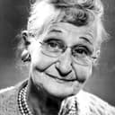 Merie Earle als Granny