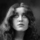 Ruby Miller als Countess Meskov