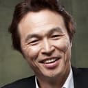 Lee Yang-hee als Father