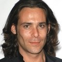 James Callis als Ernest