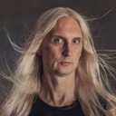 Oscar Dronjak als Self