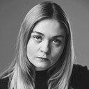 Anna Hafþórsdóttir als Sæunn